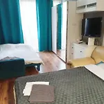 209 Center Tamars Apartment *